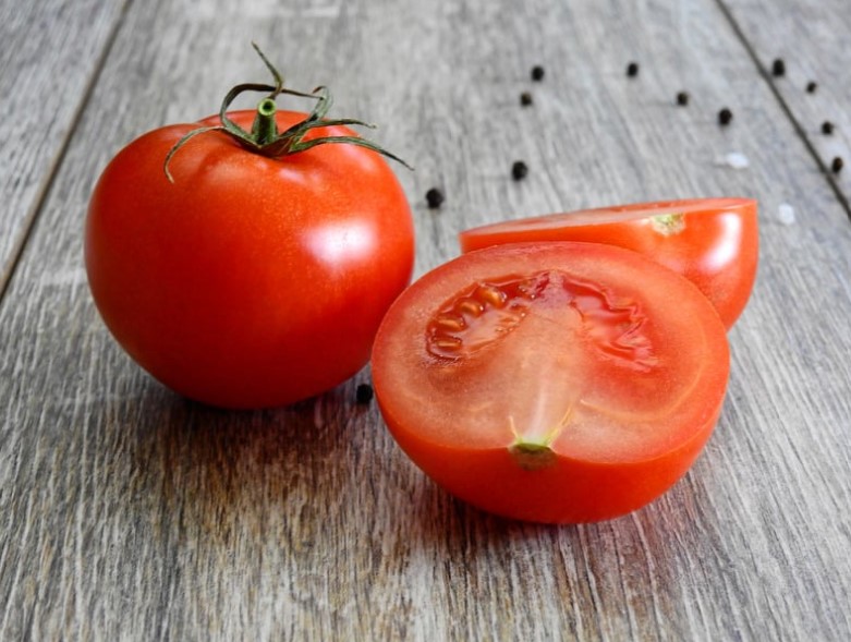 tomato sliced up